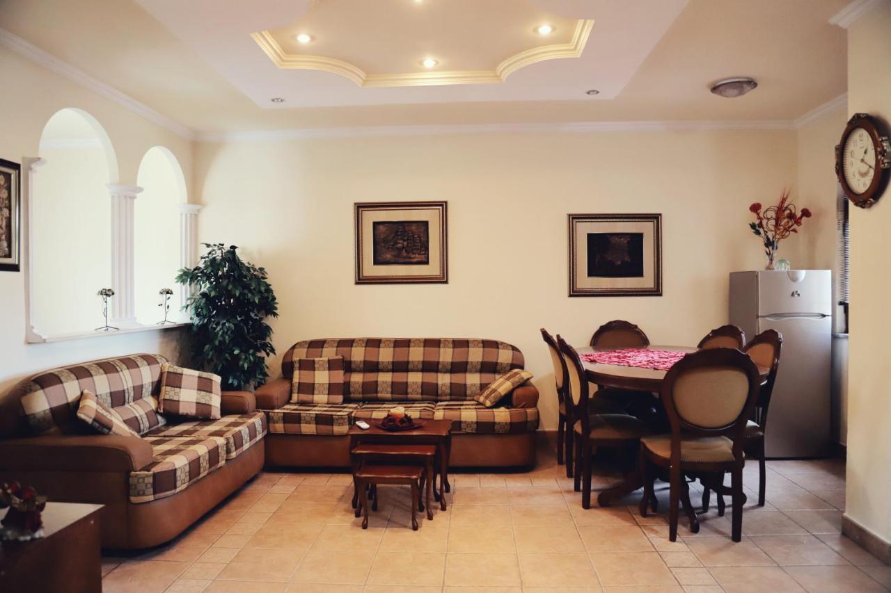 Tirana Taiwan Center Apartment ภายนอก รูปภาพ